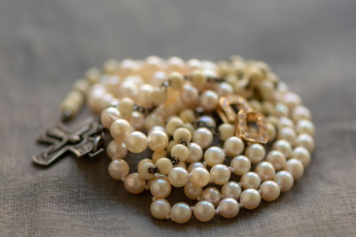 The Timeless Elegance of Freshwater Pearl Bracelets