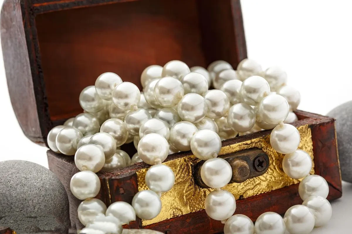 Adorn Yourself with a Round White South Sea Pearl Necklace
