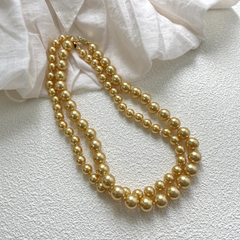 Styling Naturally Colored Pearls: A Modern Collector's Guide
