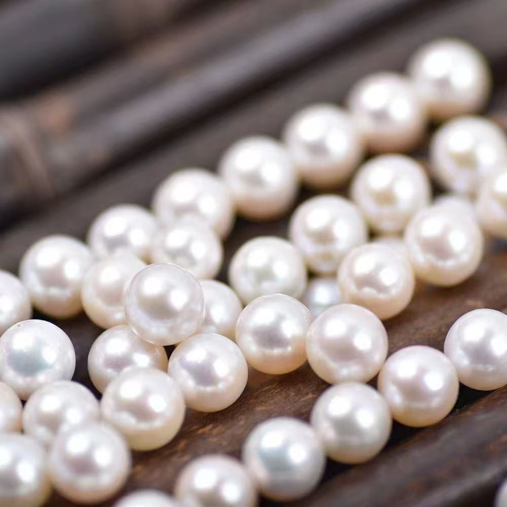 How to Style South Sea Pearls