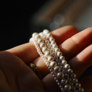 How to Tell Real Pearls from Fake
