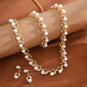 The Art of Pearl Strand Matching