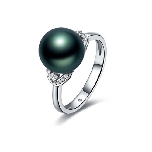 Can I Wear My Tahitian Pearl Ring Everyday ​